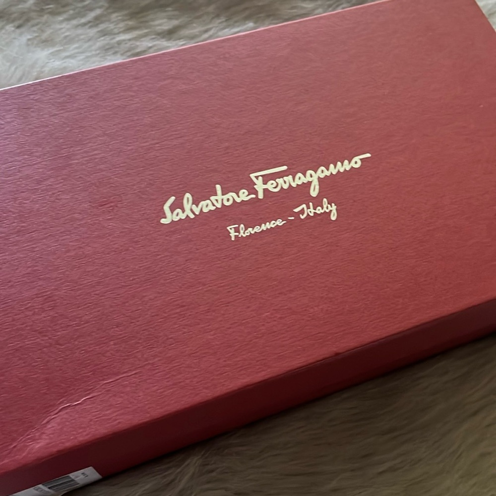 Salvadore Ferragamo dark olive pump